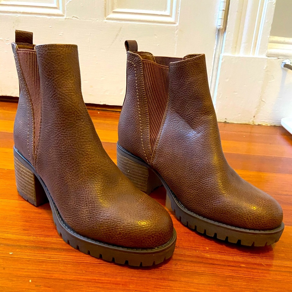 Brown MIA boots